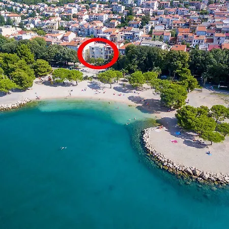 Traumhaftes Direkt An Der Strandpromenade Mit Vielen Palmen Apartamento Crikvenica