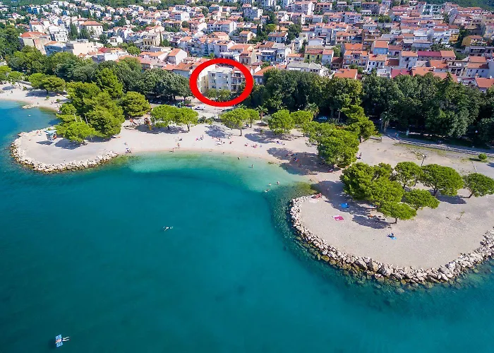Traumhaftes Direkt An Der Strandpromenade Mit Vielen Palmen Διαμέρισμα Crikvenica