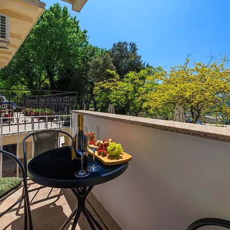 Lägenhet Traumhaftes Direkt An Der Strandpromenade Mit Vielen Palmen