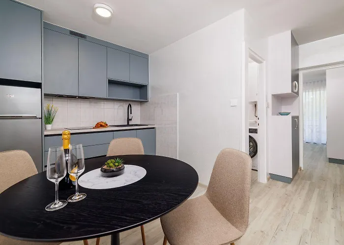 Traumhaftes Direkt An Der Strandpromenade Mit Vielen Palmen Lägenhet *